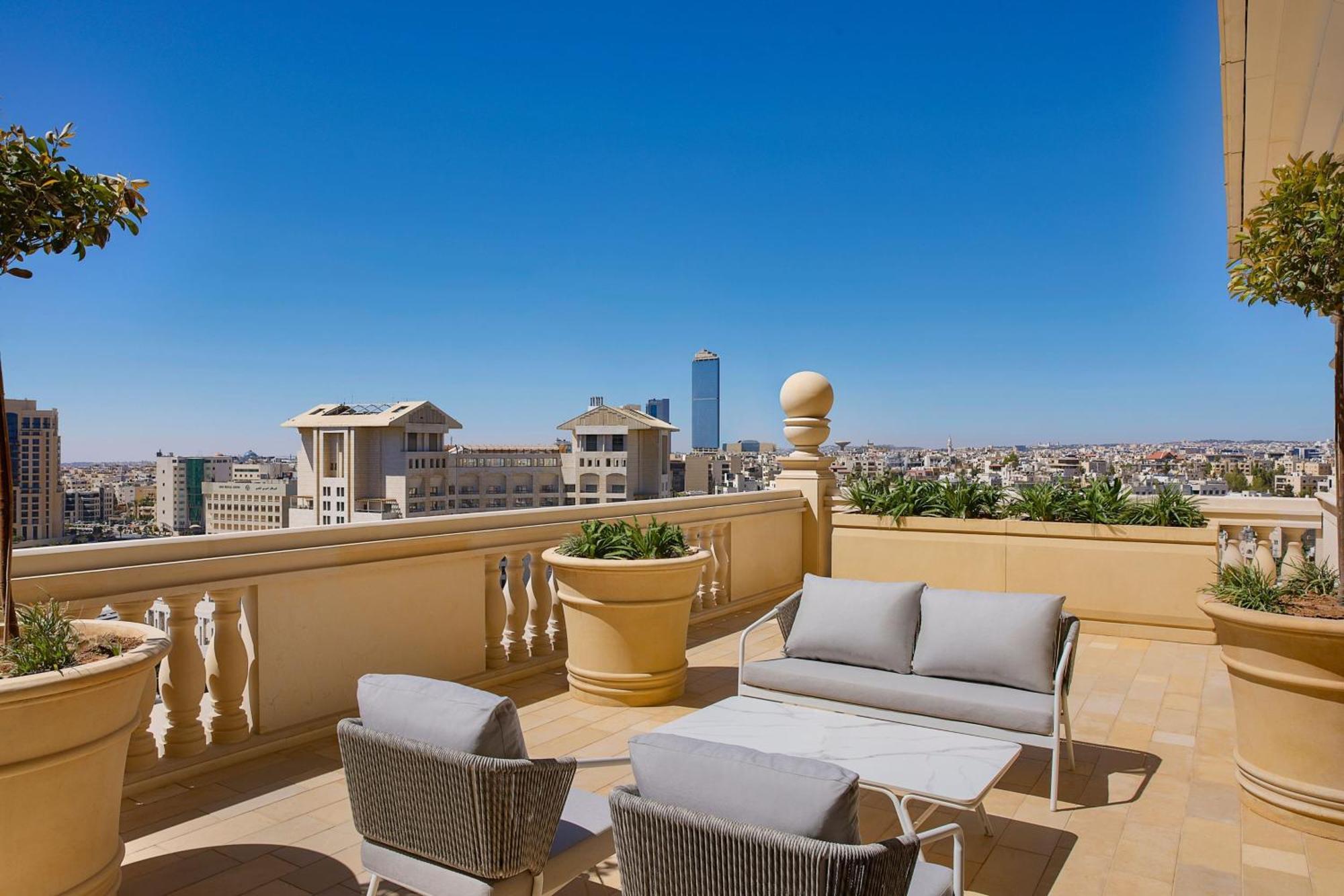 The Ritz-Carlton, Amman Hotel Bagian luar foto The Westin Palace Madrid