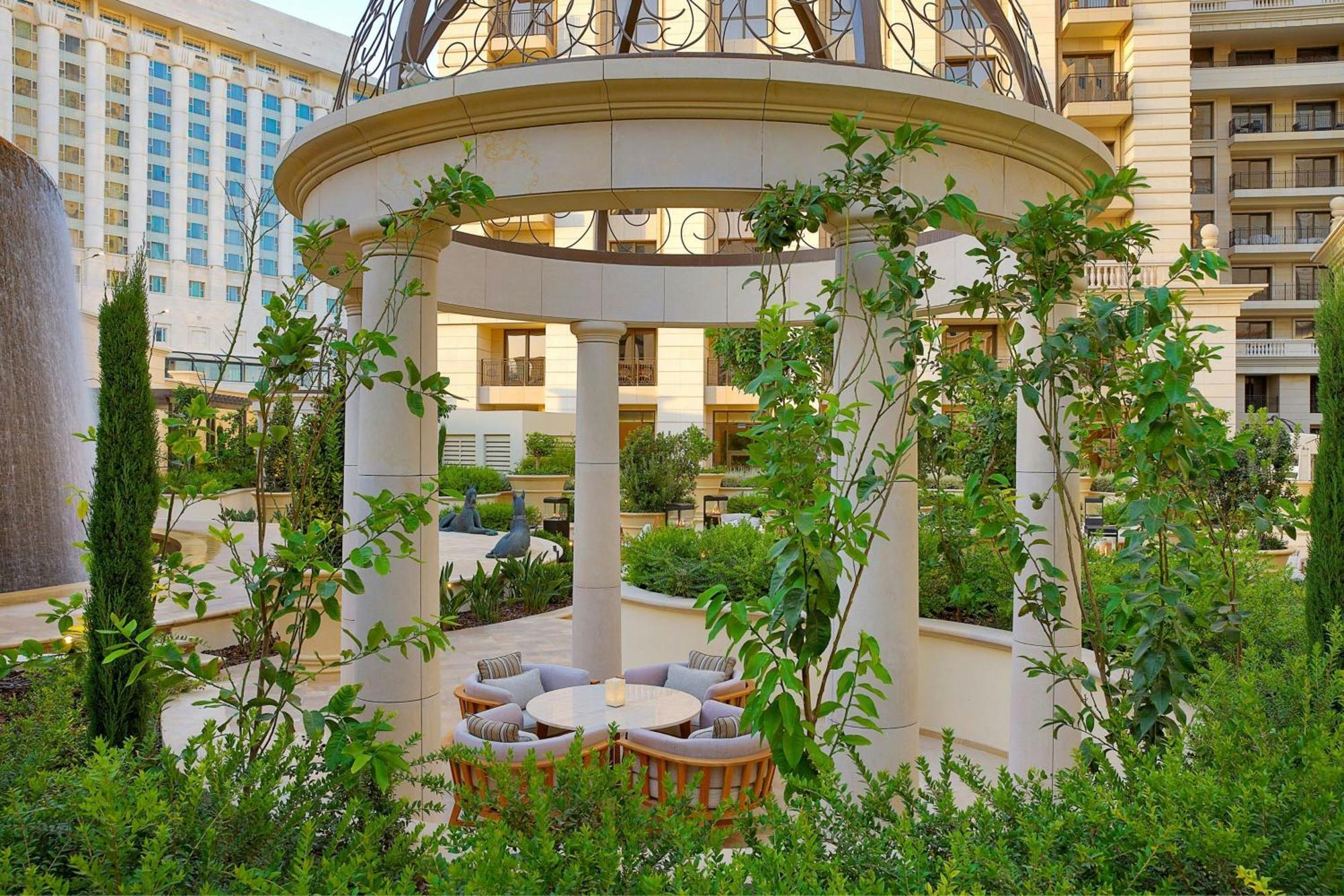 The Ritz-Carlton, Amman Hotel Bagian luar foto The garden at the Wynn