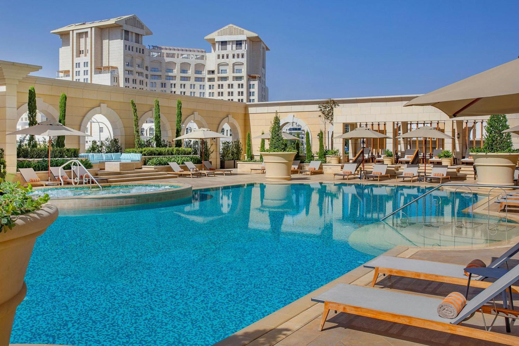 The Ritz-Carlton, Amman Hotel Bagian luar foto The pool at the Four Seasons Hotel