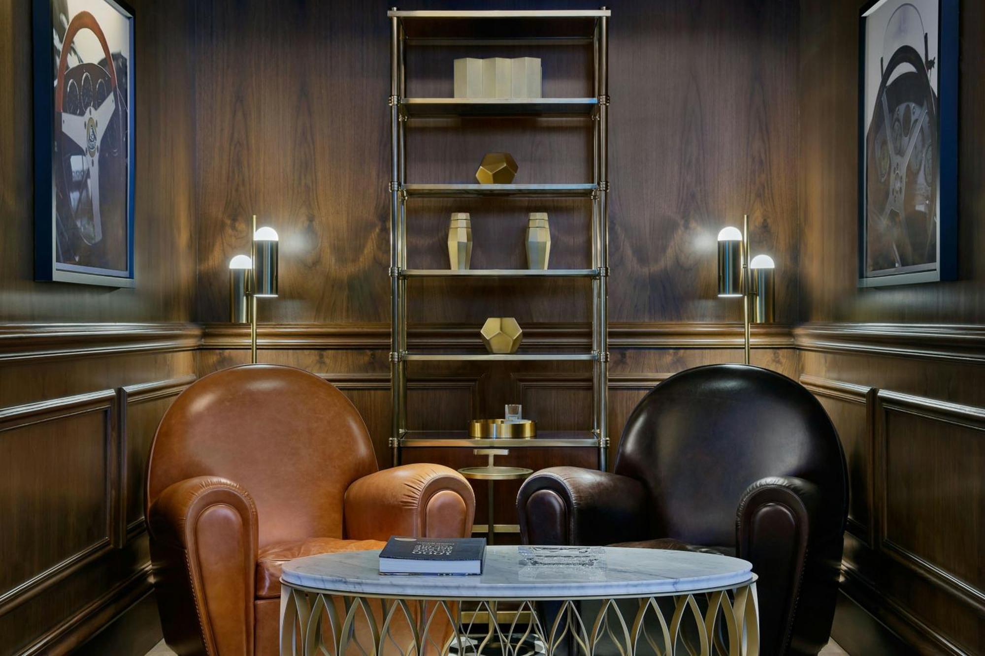 The Ritz-Carlton, Amman Hotel Bagian luar foto The Library at The Ivy
