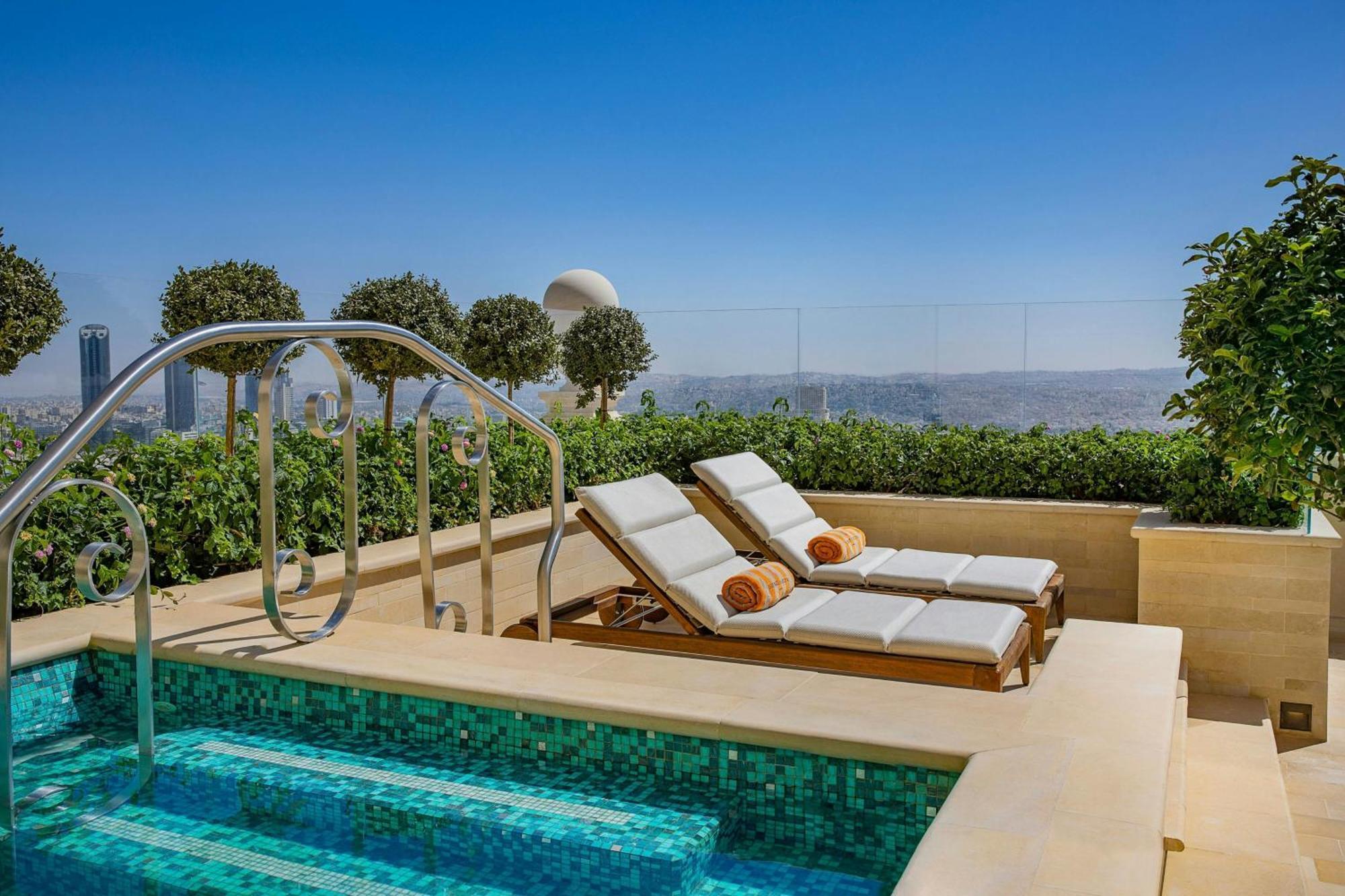 The Ritz-Carlton, Amman Hotel Bagian luar foto The West Hollywood Hotel