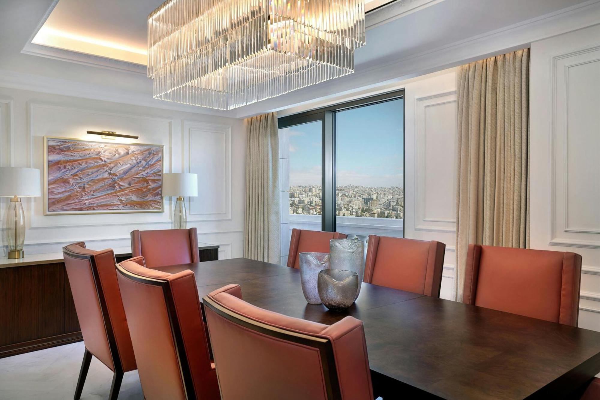The Ritz-Carlton, Amman Hotel Bagian luar foto The dining room